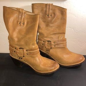 Frye Carmen Harness Short Boots Leather